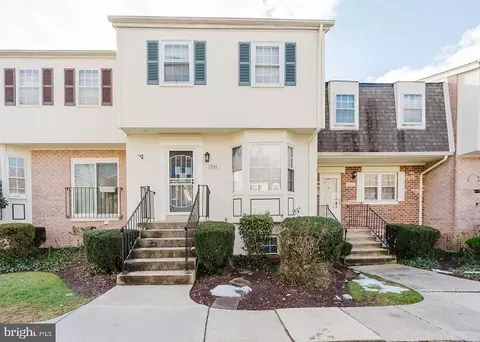 3930 Tynewick Dr #8, Silver Spring, MD 20906