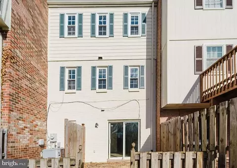 3930 Tynewick Dr #8, Silver Spring, MD 20906 photo 3
