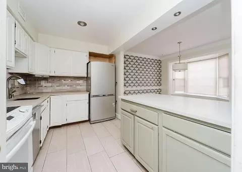 3930 Tynewick Dr #8, Silver Spring, MD 20906 photo 11