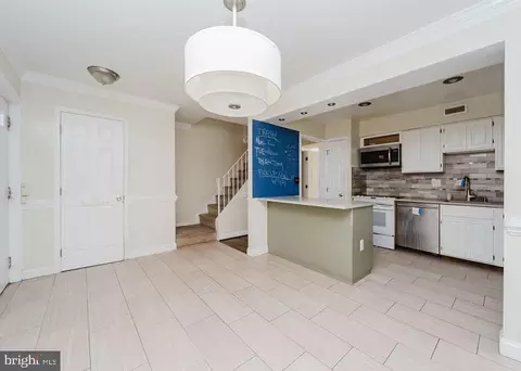 3930 Tynewick Dr #8, Silver Spring, MD 20906 photo 10