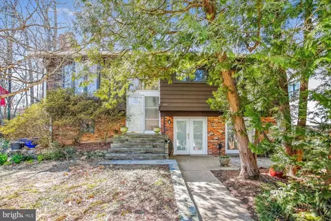 6506 Callander Dr, Bethesda, MD 20817