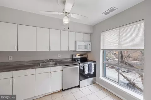 Kitchen - 3902 Bel Pre Rd #3902-8, Silver Spring, MD 20906 photo 2 of 2