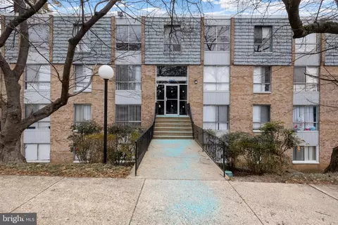 3902 Bel Pre Rd #3902-8, Silver Spring, MD 20906