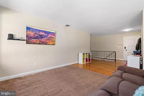 12115 Willow Wood Dr, Silver Spring, MD 20904 photo 9