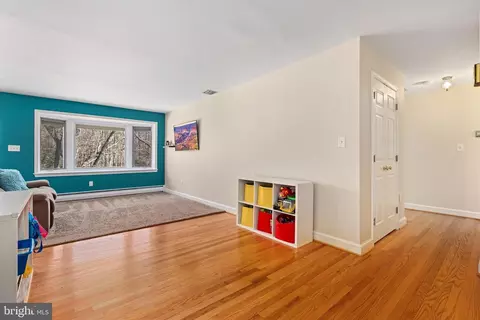 12115 Willow Wood Dr, Silver Spring, MD 20904 photo 10