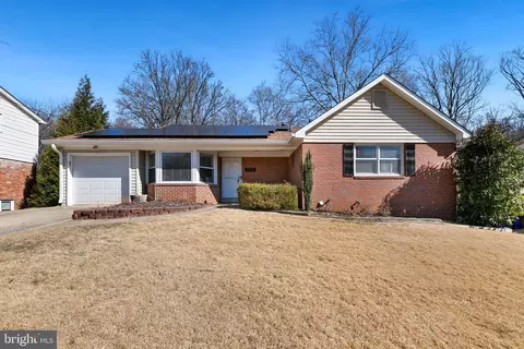 12115 Willow Wood Dr, Silver Spring, MD 20904