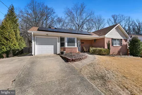 12115 Willow Wood Dr, Silver Spring, MD 20904 photo 4