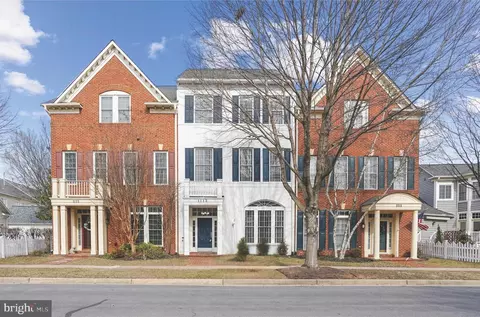 1113 Pleasant Dr, Rockville, MD 20850