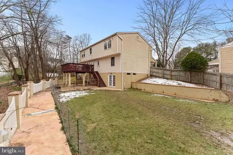 Exterior - 13 Ivywood Ct, Silver Spring, MD 20904 photo 15 of 17