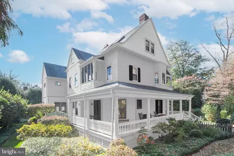 14 W Kirke St, Chevy Chase, MD 20815