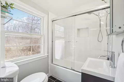 10109 Tenbrook Dr, Silver Spring, MD 20901 photo 22
