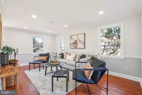 10109 Tenbrook Dr, Silver Spring, MD 20901 photo 5