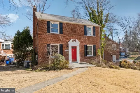 10109 Tenbrook Dr, Silver Spring, MD 20901 photo 2