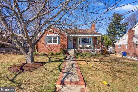 2313 Homestead Dr, Silver Spring, MD 20902