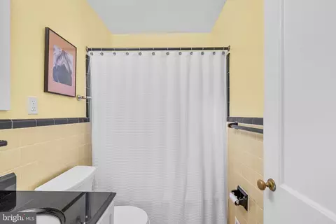 Bath - 2313 Homestead Dr, Silver Spring, MD 20902 photo 2 of 3