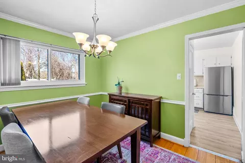 Dining - 2313 Homestead Dr, Silver Spring, MD 20902 photo 2 of 3