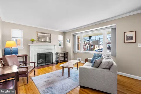 Living - 2313 Homestead Dr, Silver Spring, MD 20902 photo 3 of 6