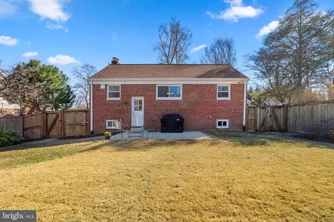 Exterior - 2313 Homestead Dr, Silver Spring, MD 20902 photo 6 of 7