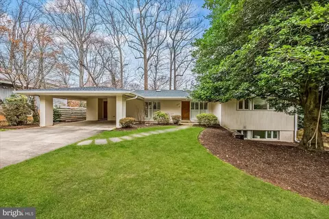 8305 Loring Dr, Bethesda, MD 20817