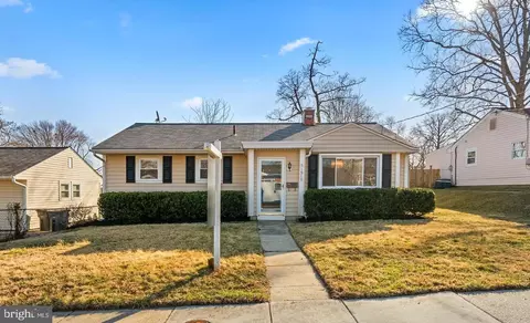 1910 Gainsboro Rd, Rockville, MD 20851