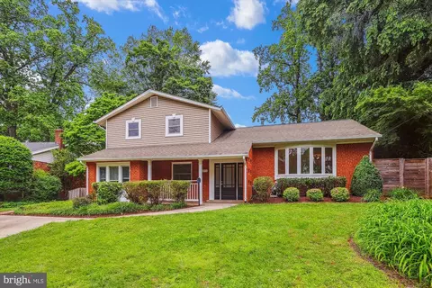 6503 Wilmett Rd, Bethesda, MD 20817