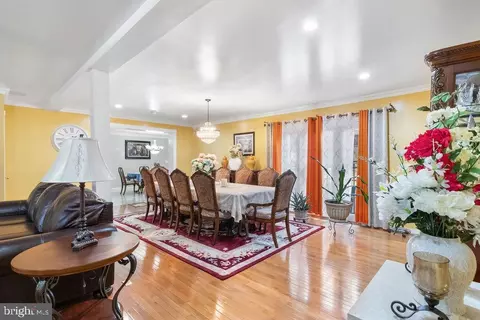 607 Valley Brook Dr, Silver Spring, MD 20904 photo 5