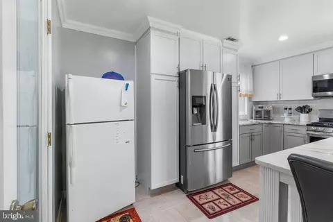 607 Valley Brook Dr, Silver Spring, MD 20904 photo 11