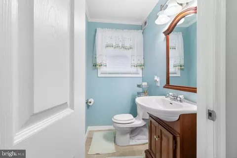 607 Valley Brook Dr, Silver Spring, MD 20904 photo 15