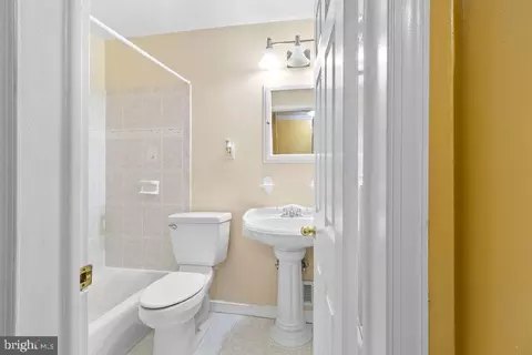 607 Valley Brook Dr, Silver Spring, MD 20904 photo 24