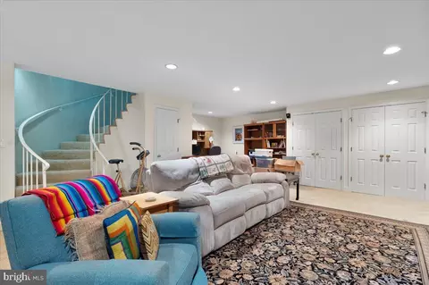 130 Hilltop Rd, Silver Spring, MD 20910 photo 41