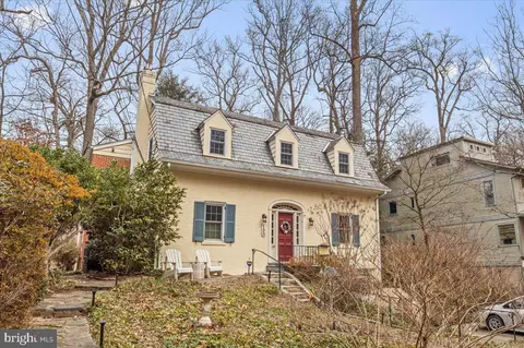 130 Hilltop Rd, Silver Spring, MD 20910 photo 3