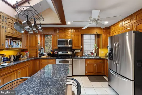 130 Hilltop Rd, Silver Spring, MD 20910 photo 16