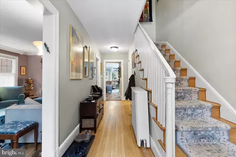 130 Hilltop Rd, Silver Spring, MD 20910 photo 4