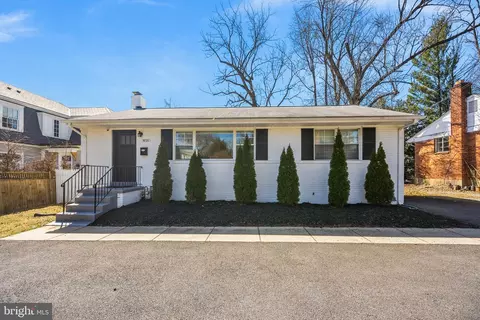 5020 River Rd, Bethesda, MD 20816