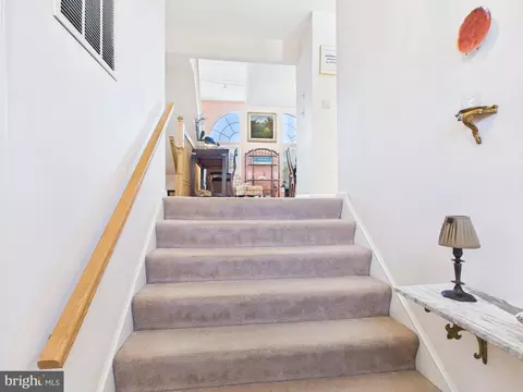 32 Dawn View Ct, Silver Spring, MD 20904 photo 4