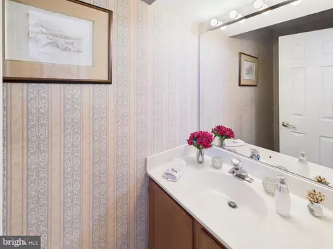 32 Dawn View Ct, Silver Spring, MD 20904 photo 5