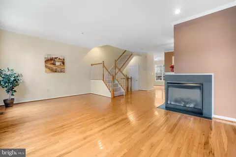 9427 Fields Rd, Gaithersburg, MD 20878 photo 6