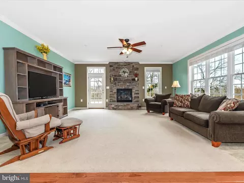 Living - 20210 Bupp Rd, Poolesville, MD 20837 photo 1 of 3