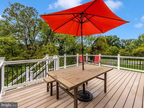 Exterior - 20210 Bupp Rd, Poolesville, MD 20837 photo 10 of 15