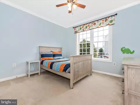 Bedroom - 20210 Bupp Rd, Poolesville, MD 20837 photo 5 of 6