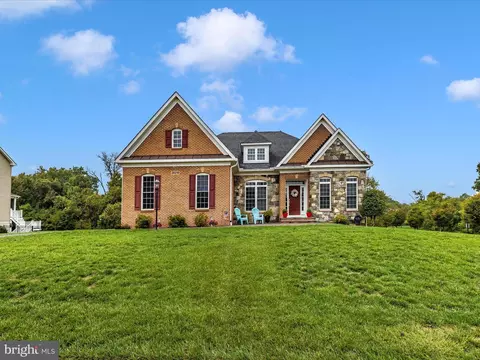 Exterior - 20210 Bupp Rd, Poolesville, MD 20837 photo 13 of 15