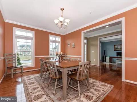 Dining - 20210 Bupp Rd, Poolesville, MD 20837 photo 1 of 3
