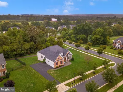 View/Area - 20210 Bupp Rd, Poolesville, MD 20837 photo 1 of 9