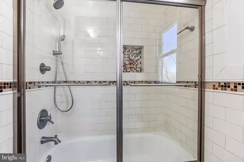 1711 Cody Dr, Silver Spring, MD 20902 photo 38