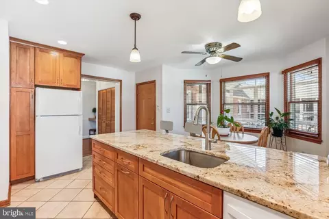 1711 Cody Dr, Silver Spring, MD 20902 photo 16
