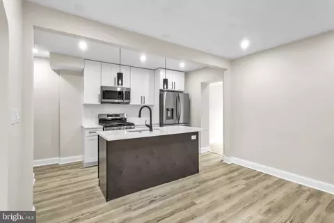Entry Way - 11901 Dalewood Dr, Silver Spring, MD 20902 photo 1 of 2