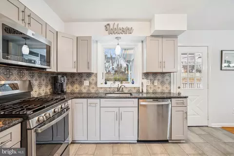 1109 Kathryn Rd, Silver Spring, MD 20904 photo 2