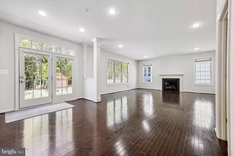 Living - 13716 Night Sky Dr, Silver Spring, MD 20906 photo 5 of 8