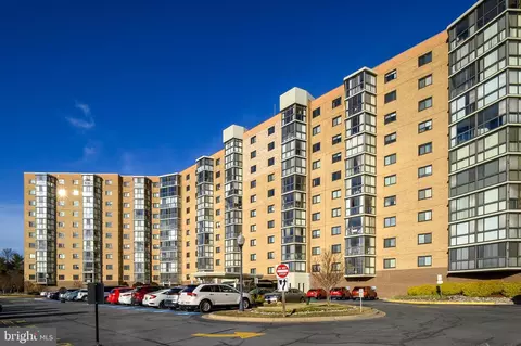 3330 N Leisure World Blvd #5-1021, Silver Spring, MD 20906