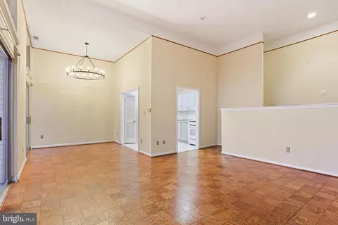14427 Parkvale Rd #14427, Rockville, MD 20853